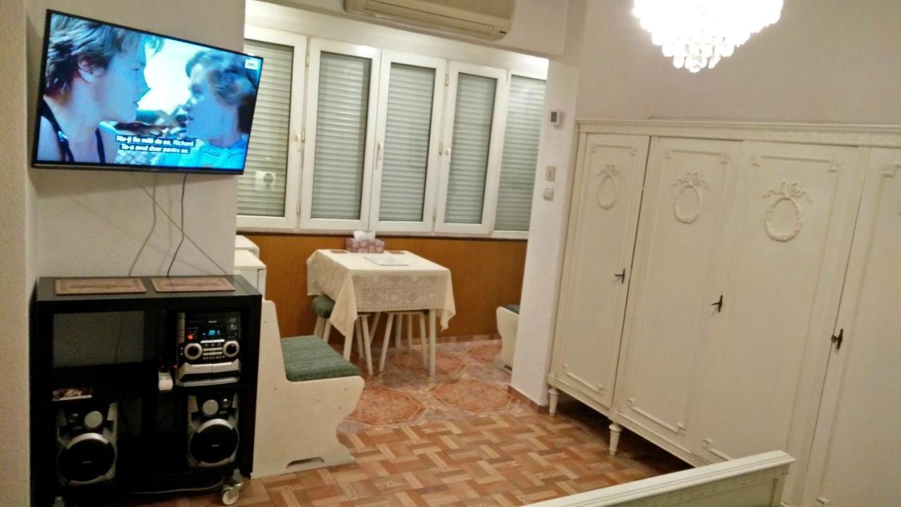 One Bedroom Apartment French Embassy Bukarest Exterior foto