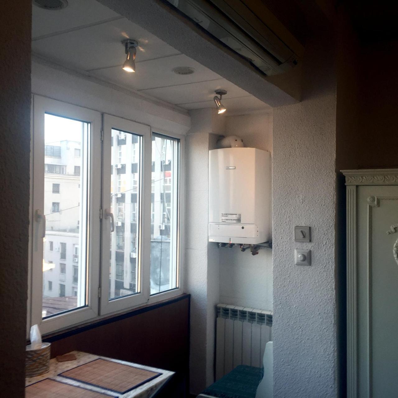 One Bedroom Apartment French Embassy Bukarest Exterior foto